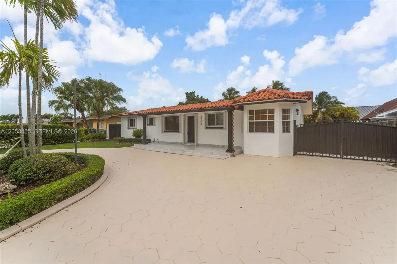 2900 SW 98th Ave, Miami FL 33165