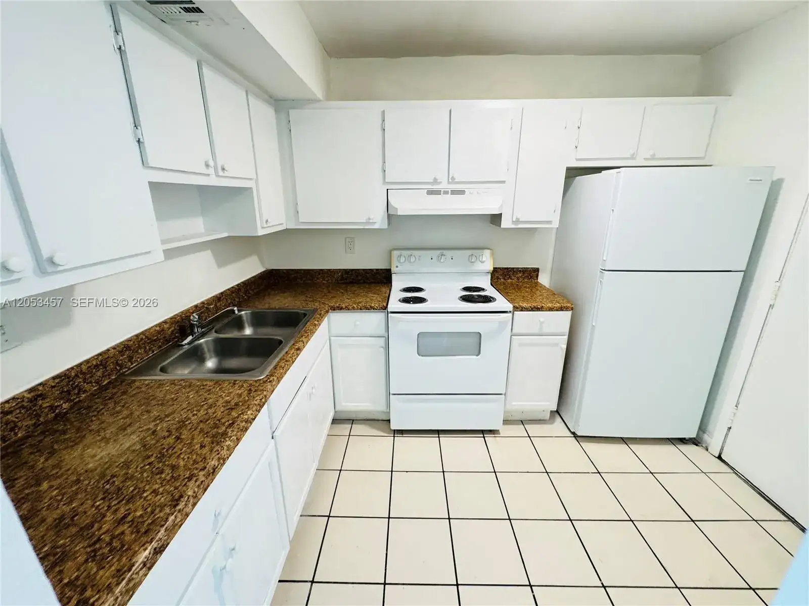 3610 NW 21st St # 205, Lauderdale Lakes FL 33311 photo 3