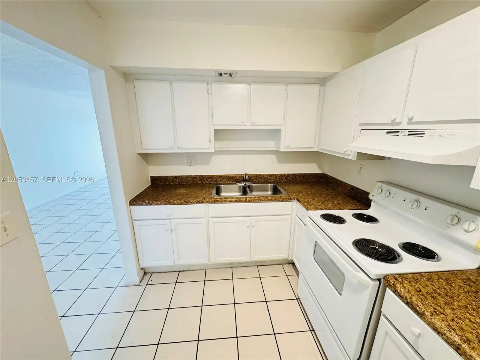 3610 NW 21st St # 205, Lauderdale Lakes FL 33311 photo 4