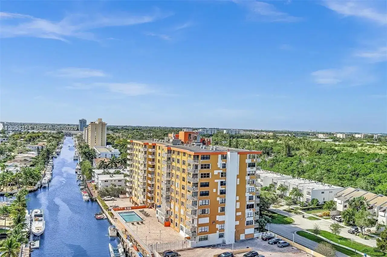 2450 NE 135th St # 209, North Miami FL 33181 photo 3