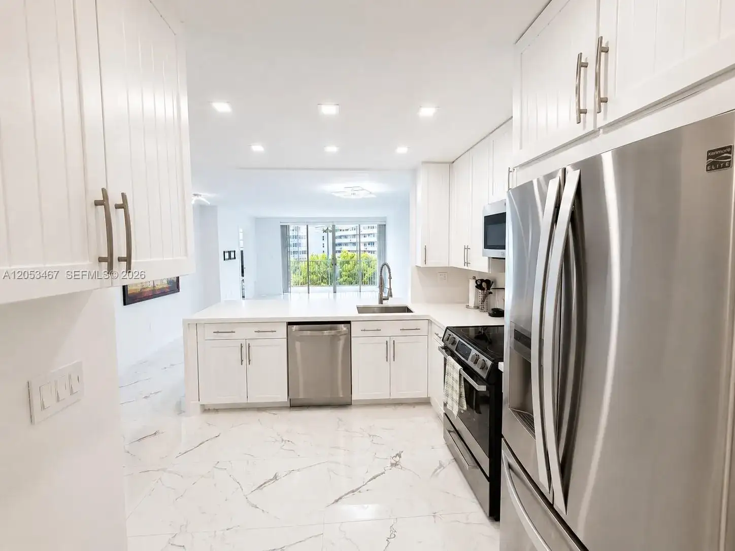 1750 NE 191st St # 1, Miami FL 33179 photo 4
