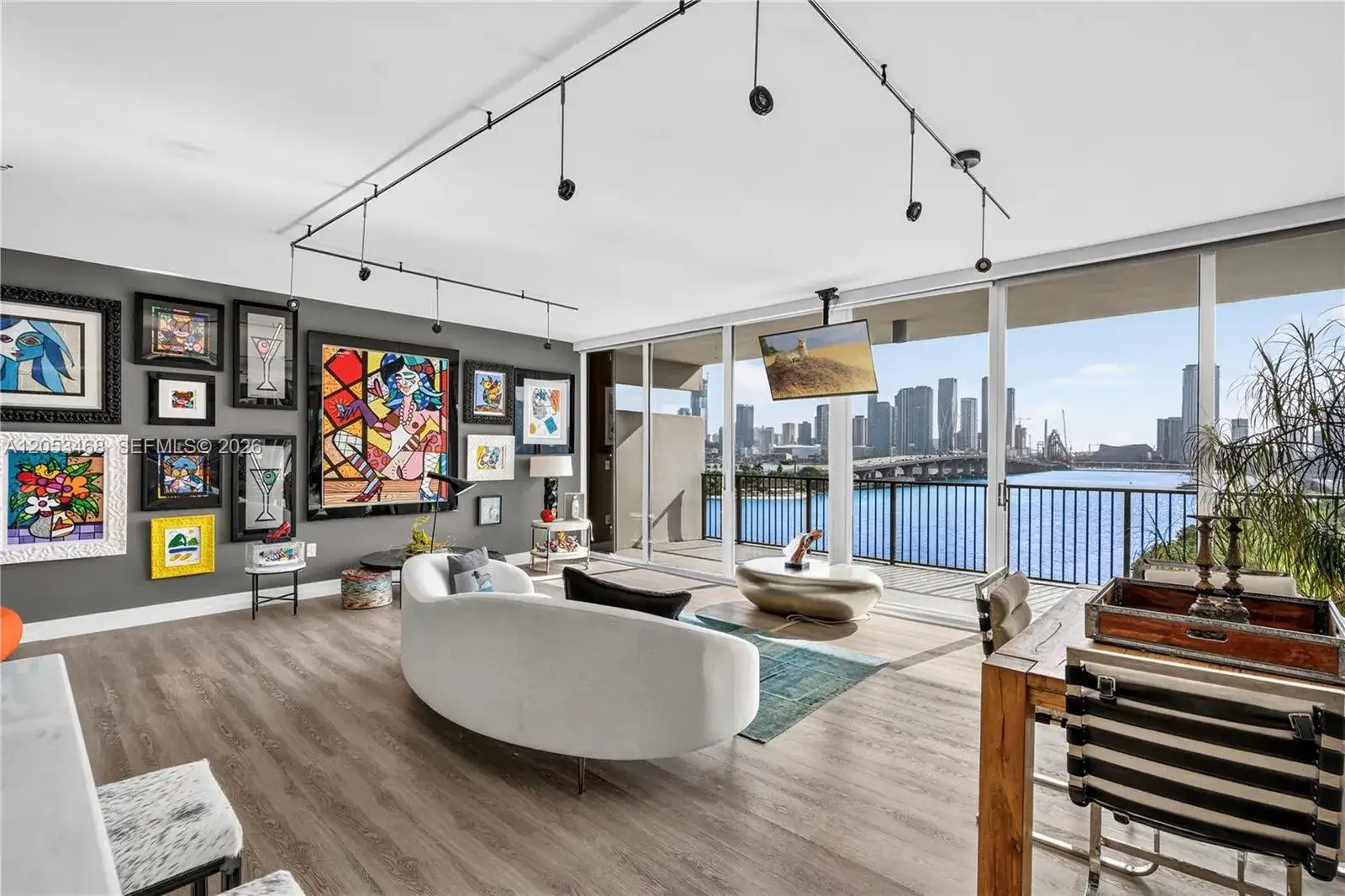 1000 Venetian Way # 810, Miami Beach FL 33139 photo 3