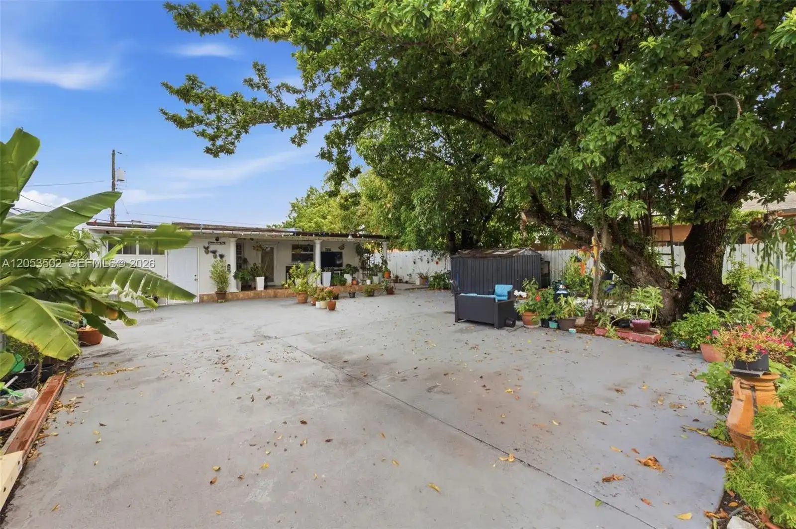 419 SE 3rd St, Hialeah FL 33010 photo 4