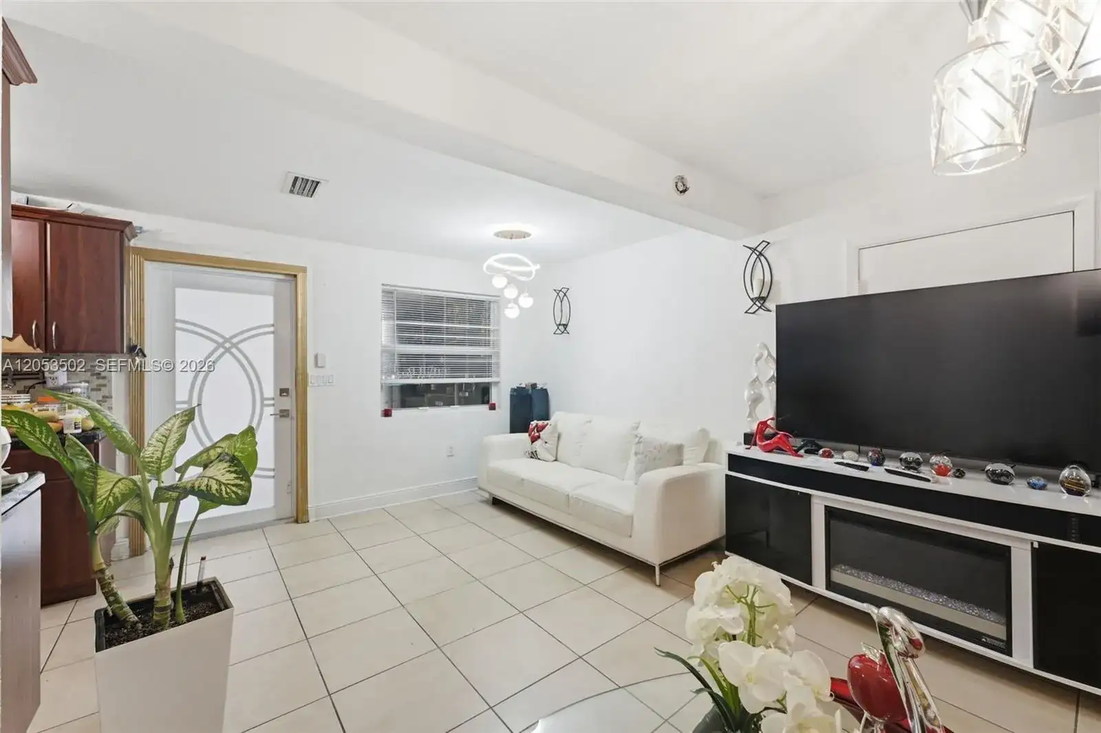 419 SE 3rd St, Hialeah FL 33010 photo 5