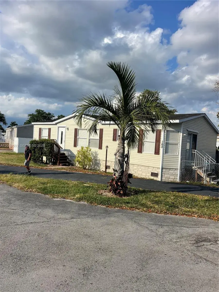 220 NE 12th Ave LOT 160, Homestead FL 33030