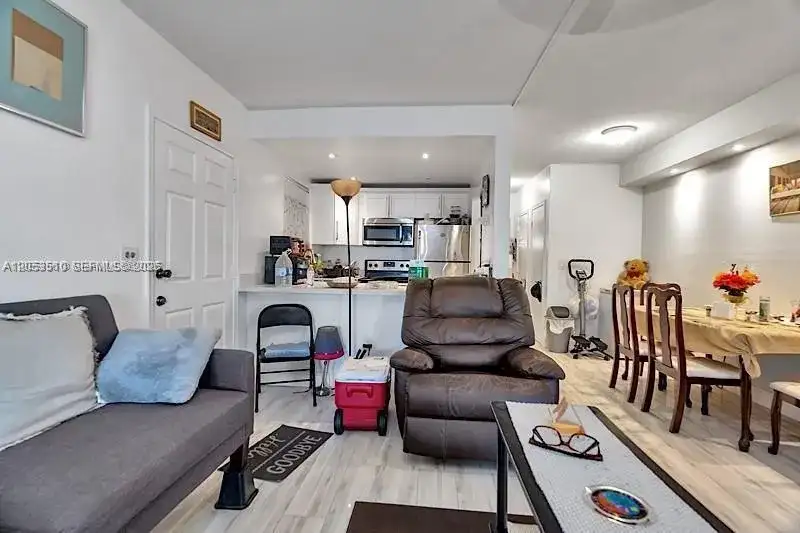 19000 NE 3rd Ct # 405, Miami FL 33179 photo 4