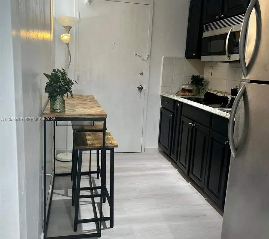 18071 Biscayne Blvd # 1402, Aventura FL 33160