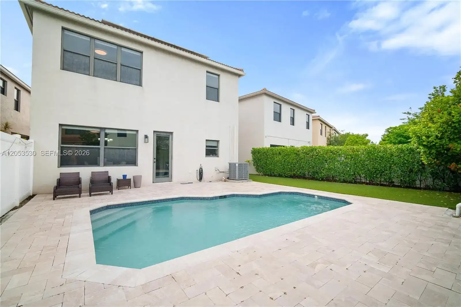 918 NE 191st St, Miami FL 33179