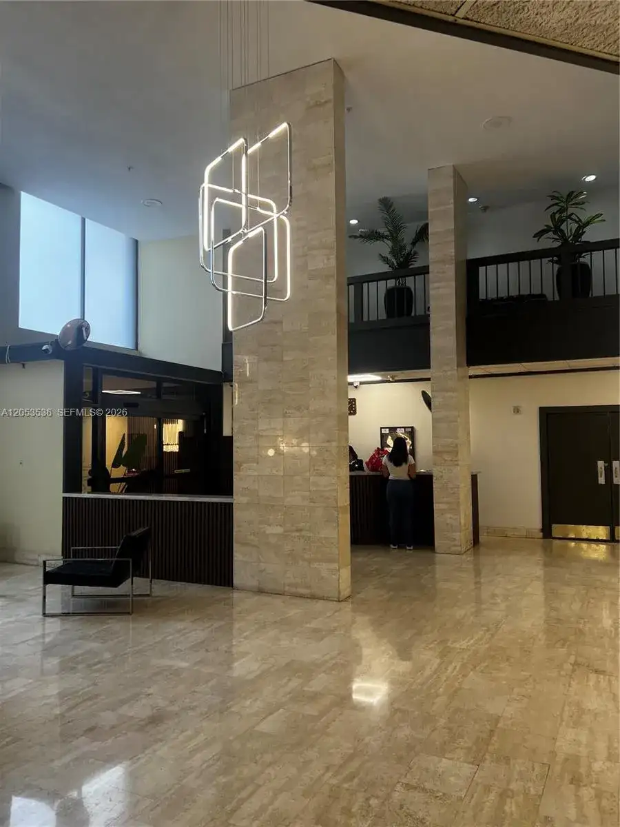 2750 NE 183rd St # 807, Aventura FL 33160 photo 3