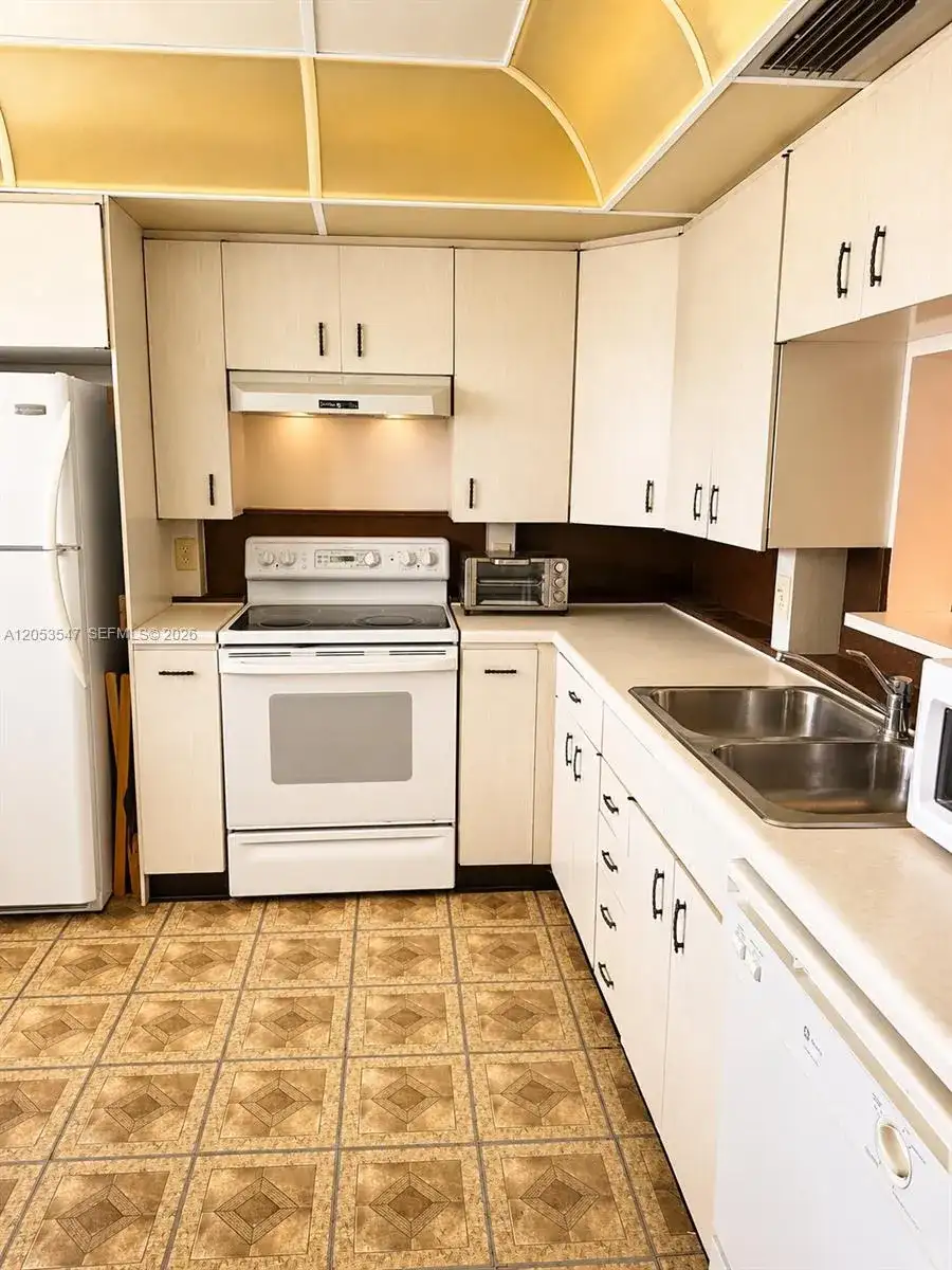 2503 Antigua Ter # K3, Coconut Creek FL 33066 photo 5