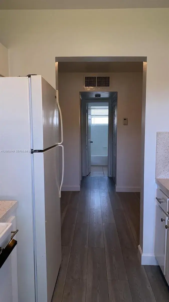 2300 Pierce St # 4, Hollywood FL 33020
