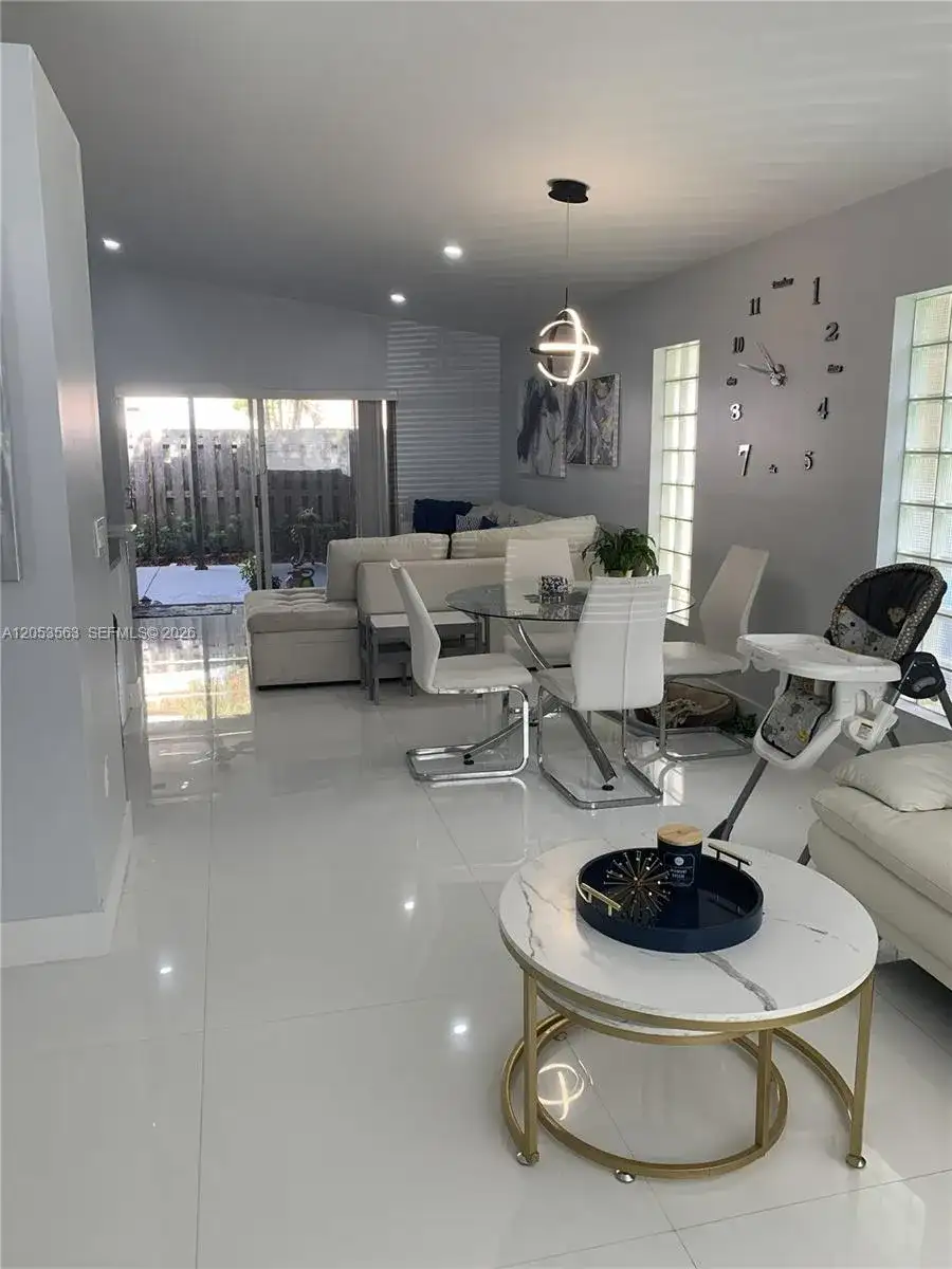 9720 SW 164th Ave, Miami FL 33196 photo 3
