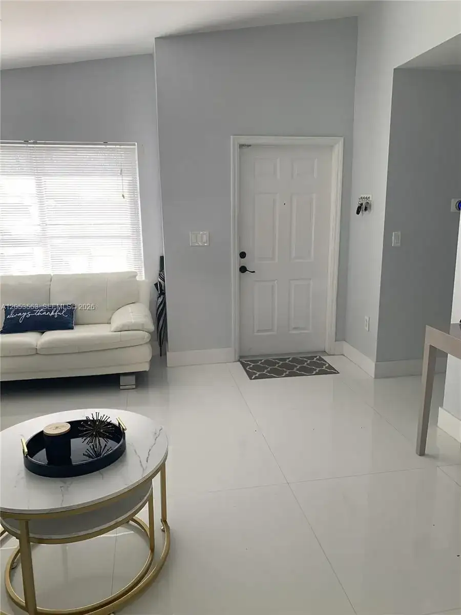 9720 SW 164th Ave, Miami FL 33196 photo 4