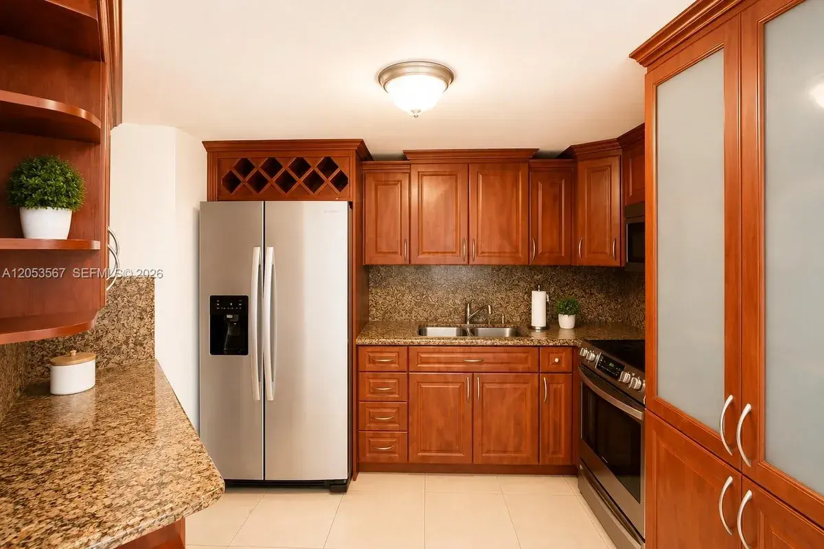 825 Brickell Bay Dr # 1245, Miami FL 33131