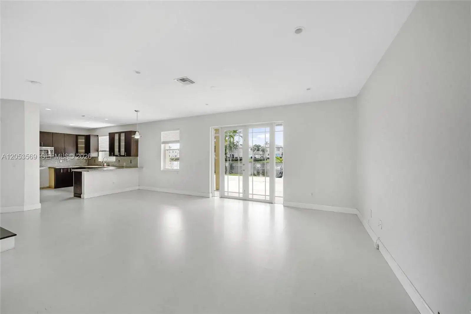 850 NW 168th Ave, Pembroke Pines FL 33028 photo 5