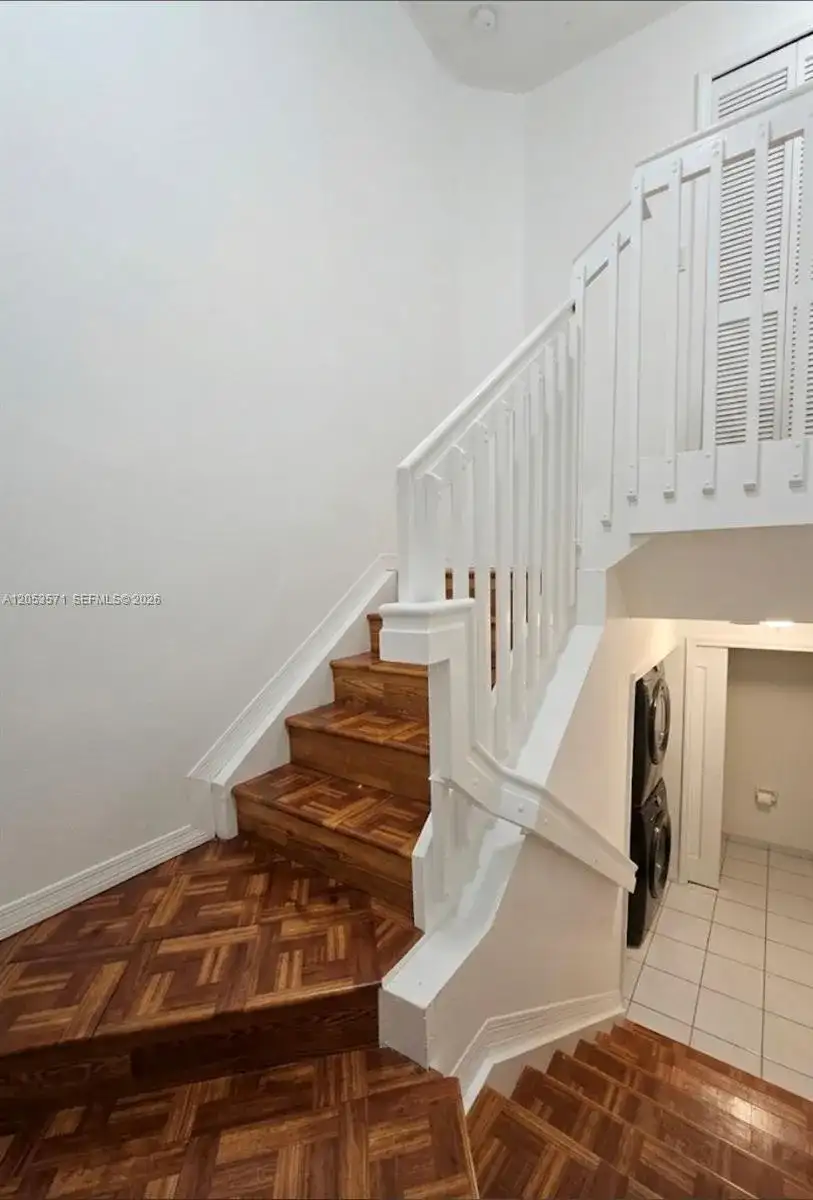 8936 W Flagler St # 204, Miami FL 33174 photo 5