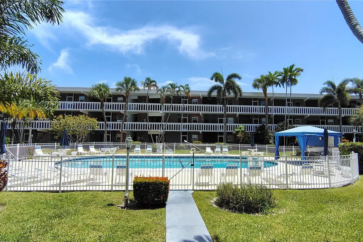 201 NE 14th Ave # 5C, Hallandale Beach FL 33009