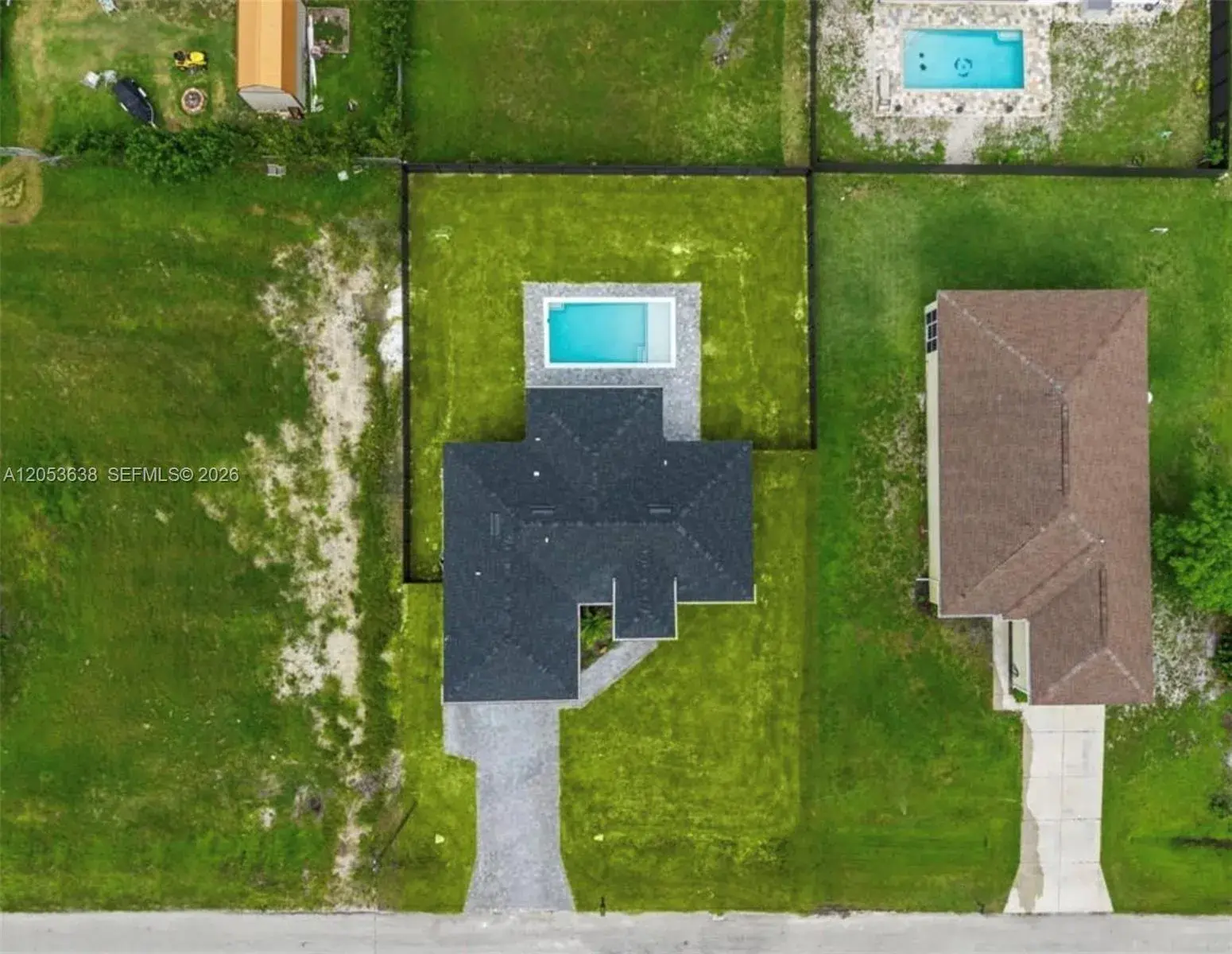 409 NW 25th PL, Cape Coral FL 33993