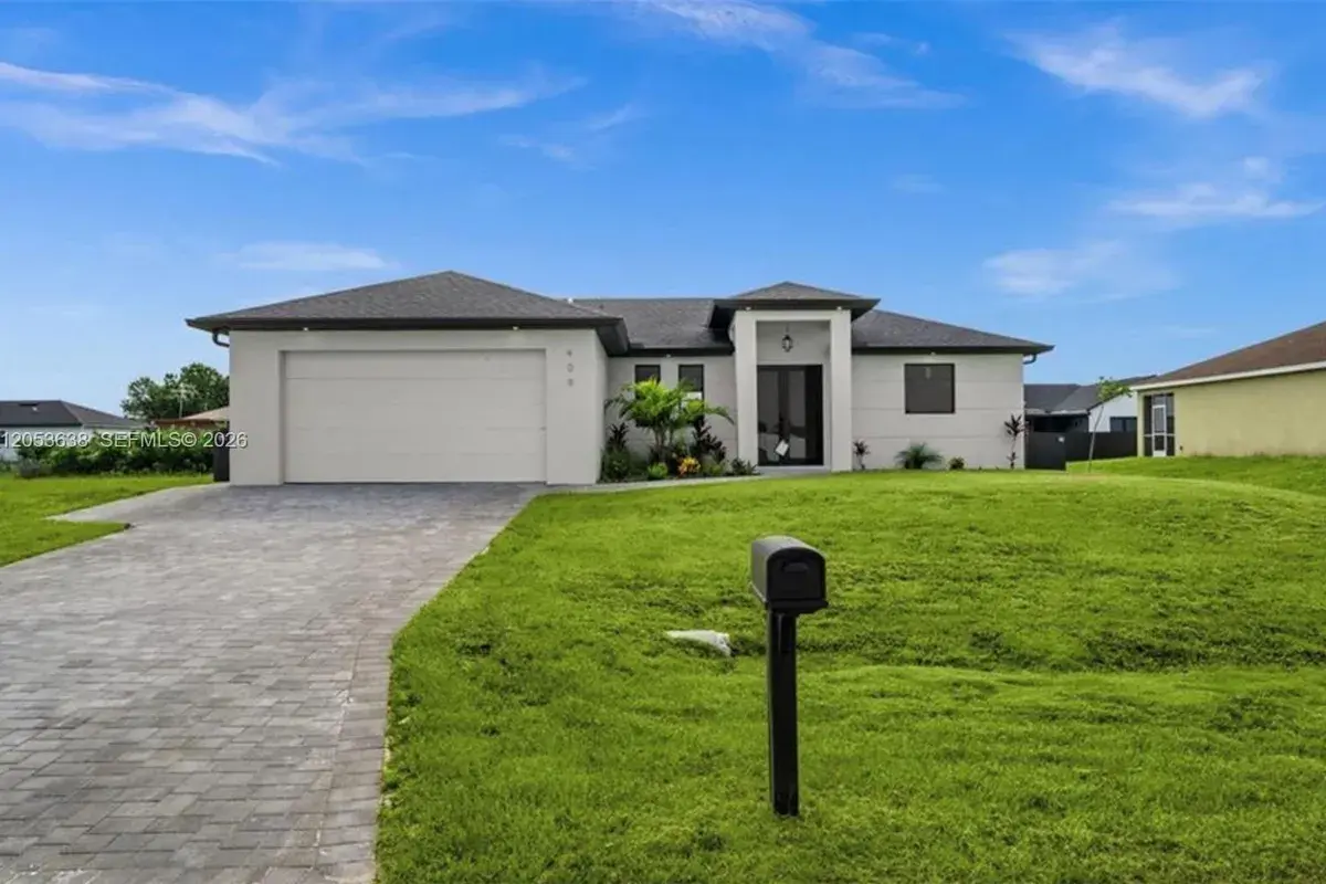 409 NW 25th PL, Cape Coral FL 33993