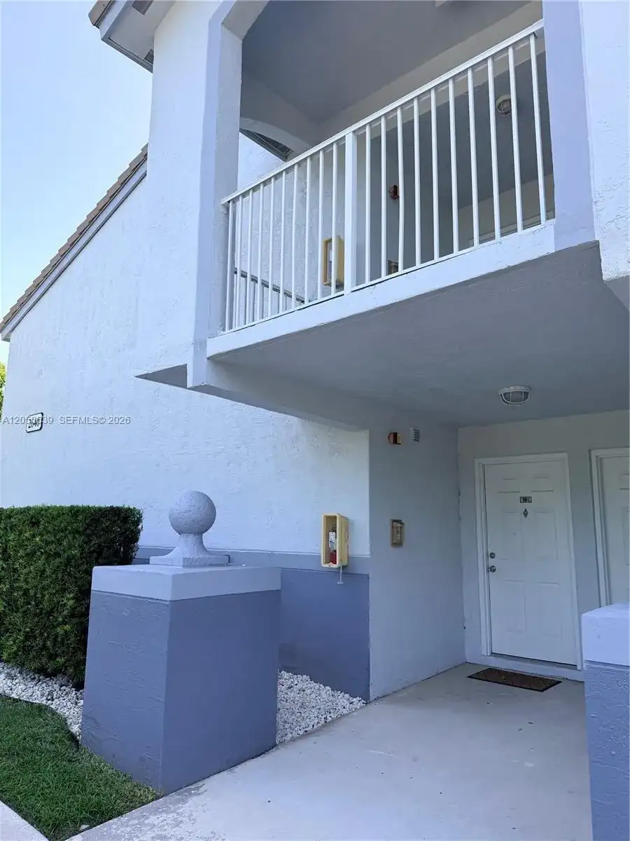 2640 S University Dr # 101, Davie FL 33328 photo 2