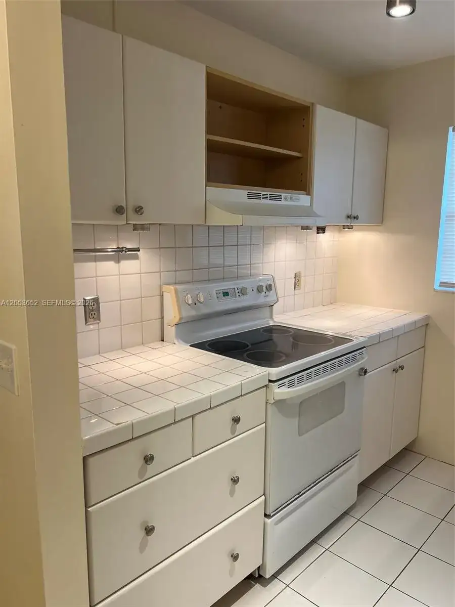 331 S J St # 4, Lake Worth FL 33460 photo 4
