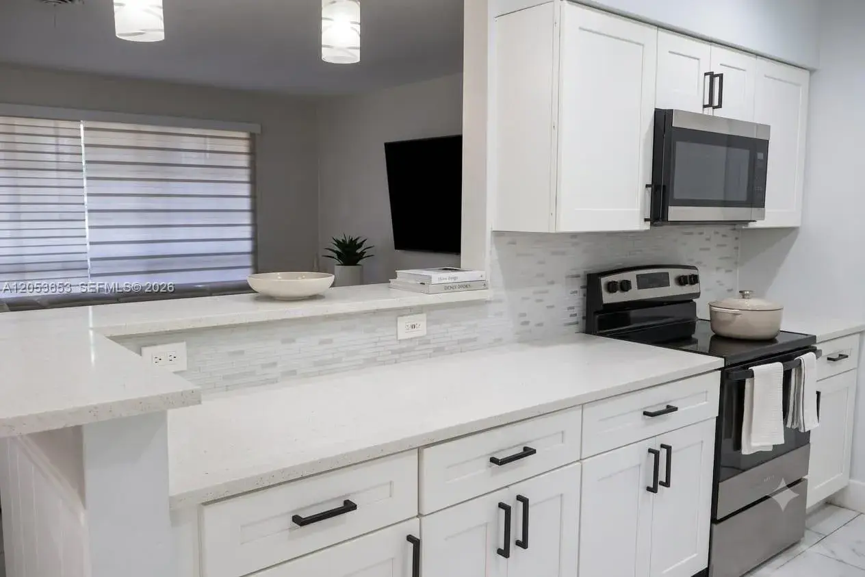 351 NW 206th Ter, Miami Gardens FL 33169