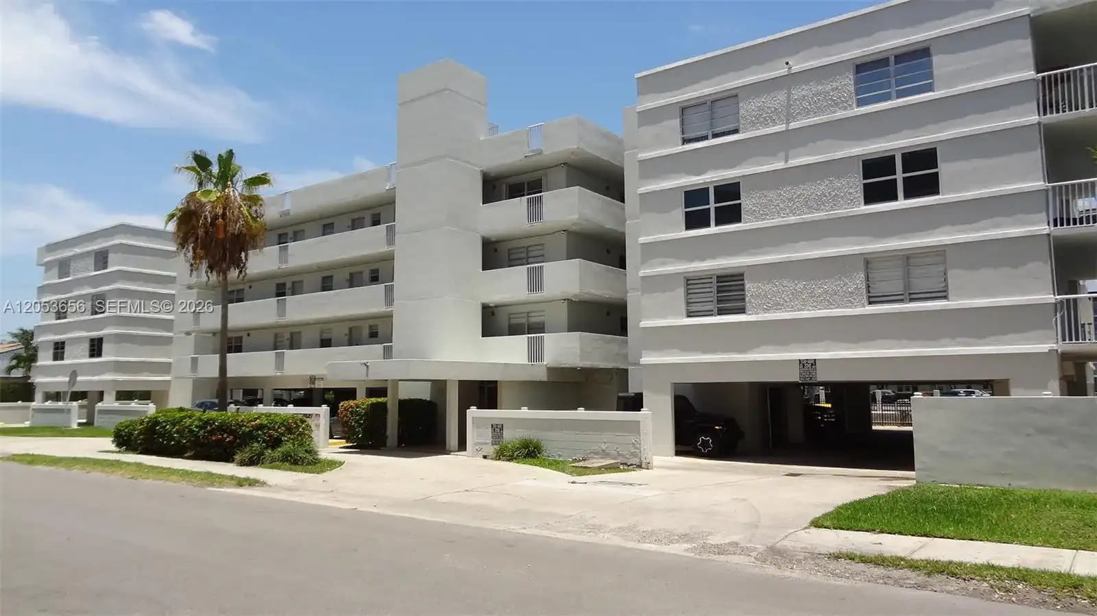 3527 NE 168th St # 407, North Miami Beach FL 33160