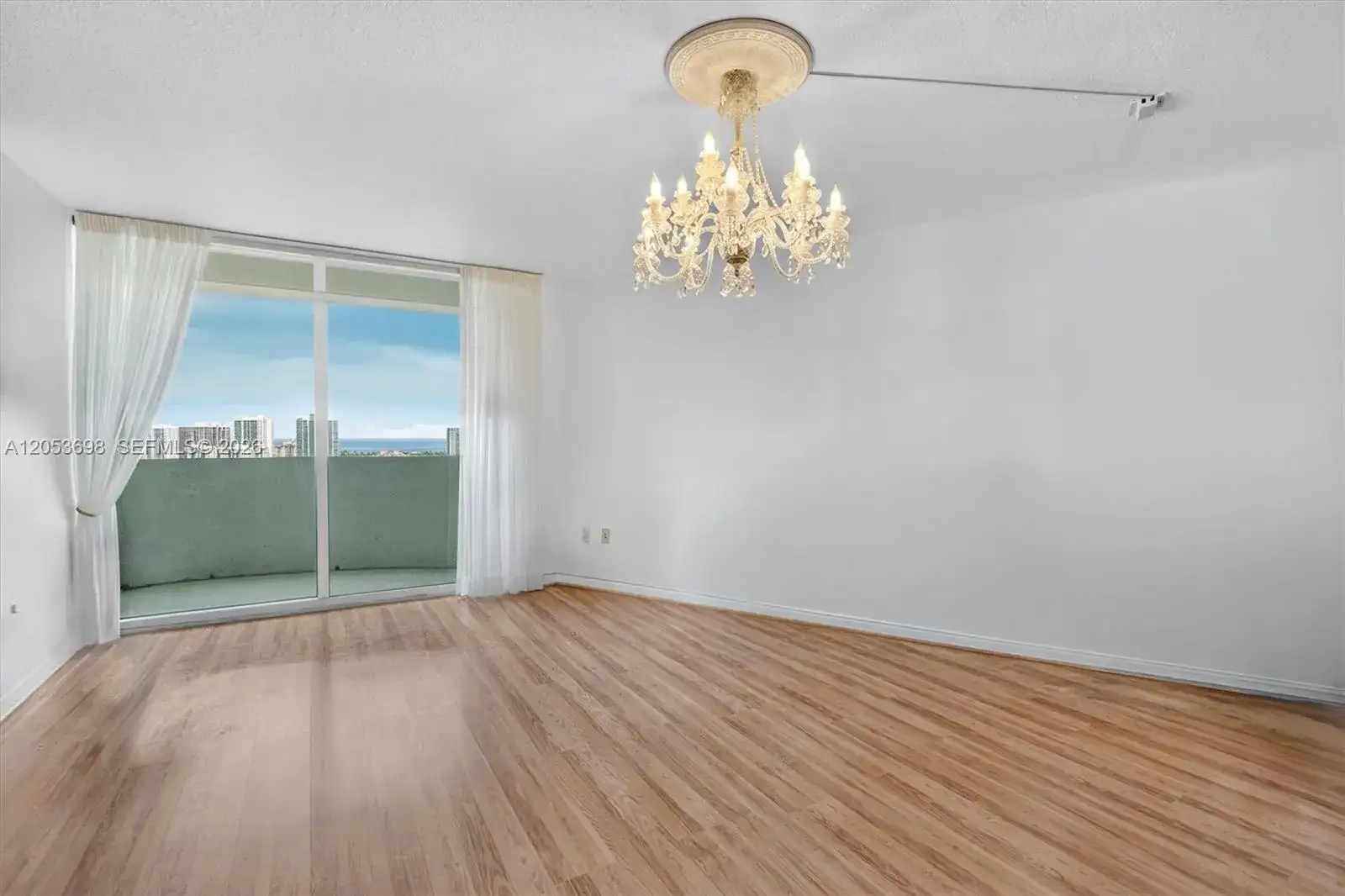 19501 W Country Club Dr # 2401, Aventura FL 33180 photo 5