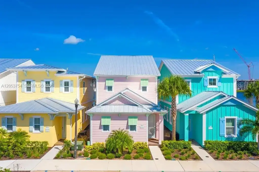 8117 Surf St, Kissimmee FL 34747