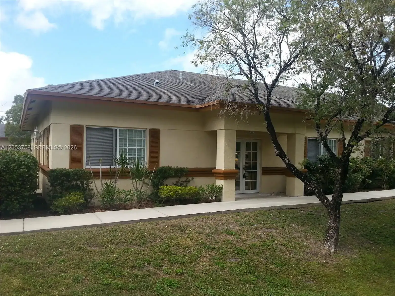6110 Boulevard Of Champions, North Lauderdale FL 33068