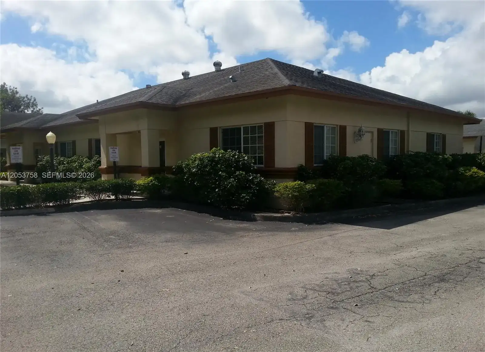 6110 Boulevard Of Champions, North Lauderdale FL 33068 photo 5