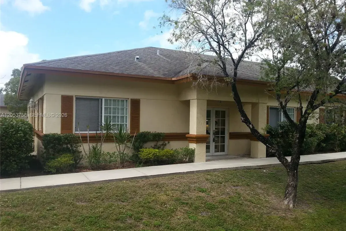 6110 Boulevard Of Champions, North Lauderdale FL 33068