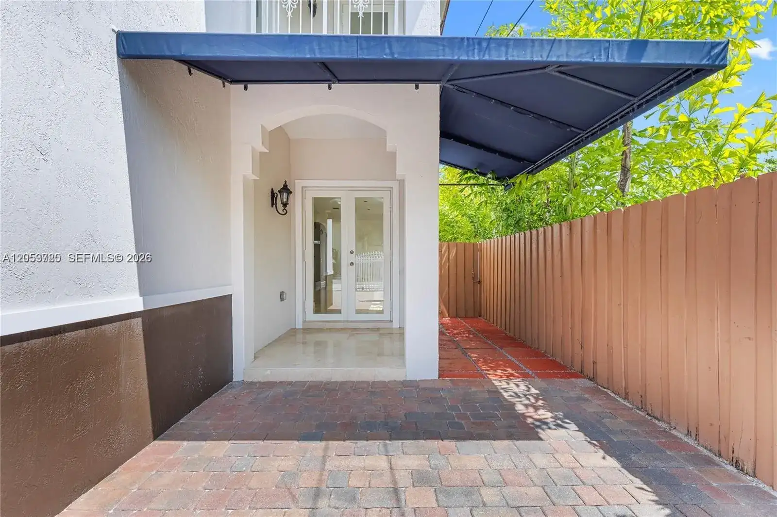 4023 SW 10th St, Miami FL 33134 photo 3