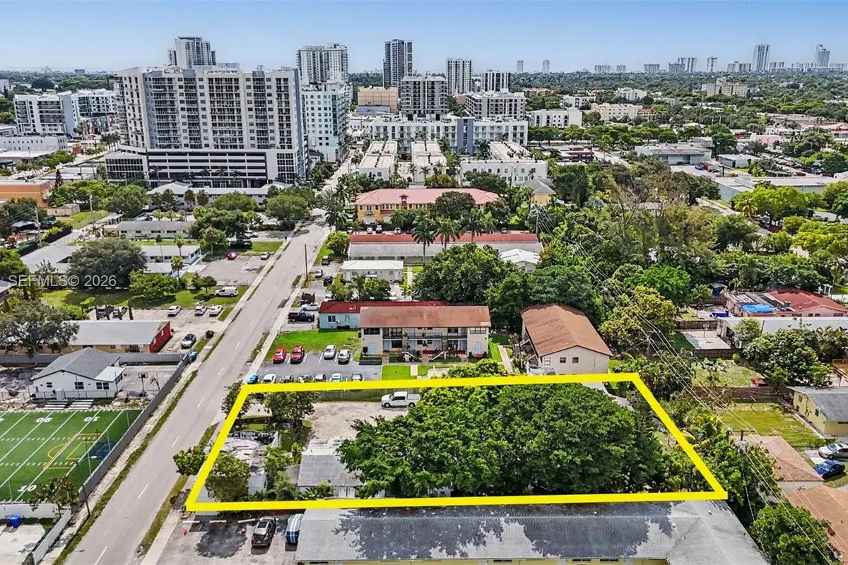 2306 Van Buren St, Hollywood FL 33020