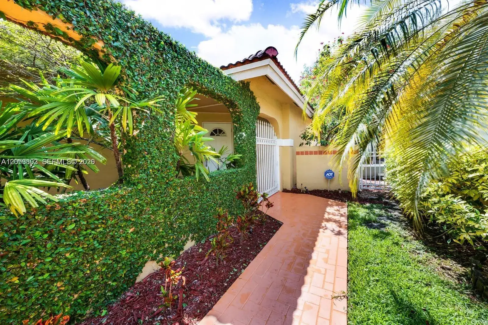 1377 Garden Rd # 1377, Weston FL 33326 photo 2