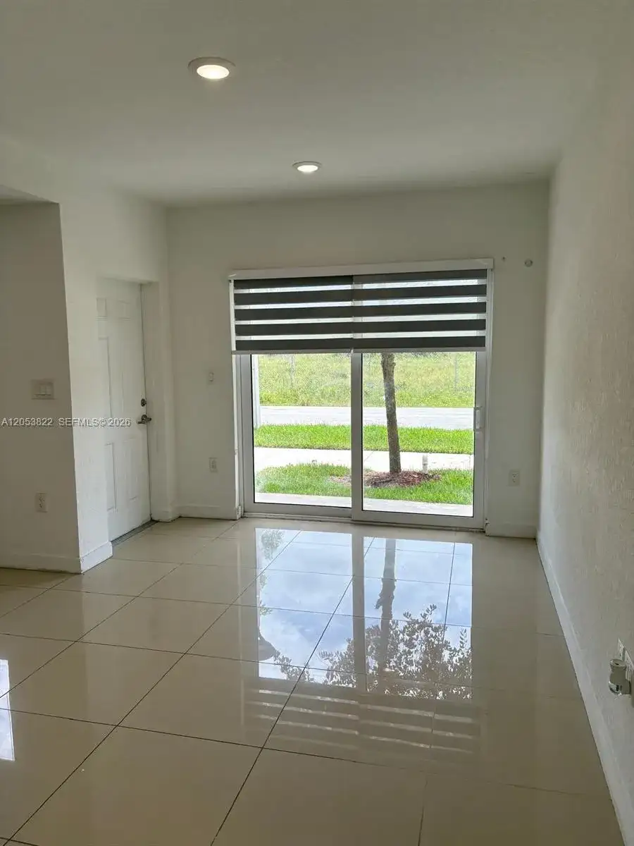 25680 SW 143rd Path, Homestead FL 33032 photo 4
