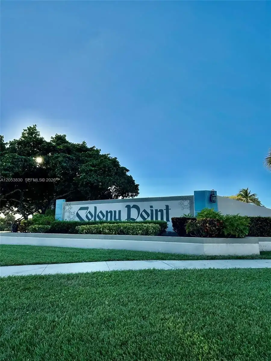1000 Colony Point Cir # 303, Pembroke Pines FL 33026