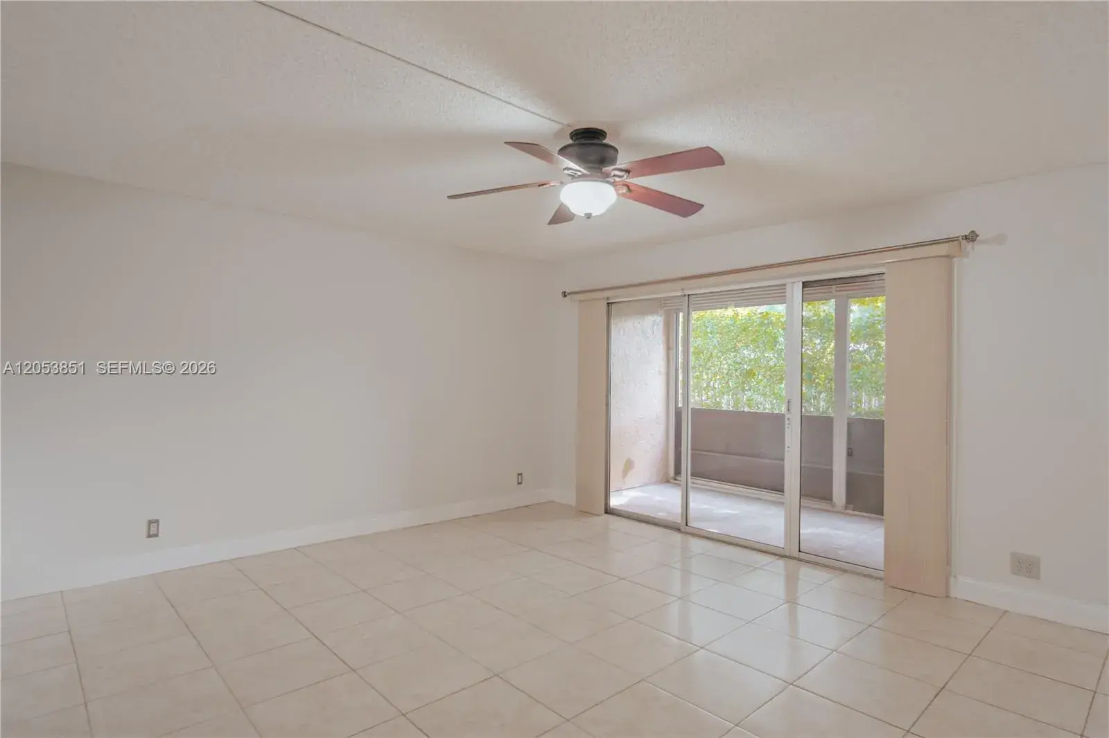 2700 Coral Springs Dr # 111, Coral Springs FL 33065