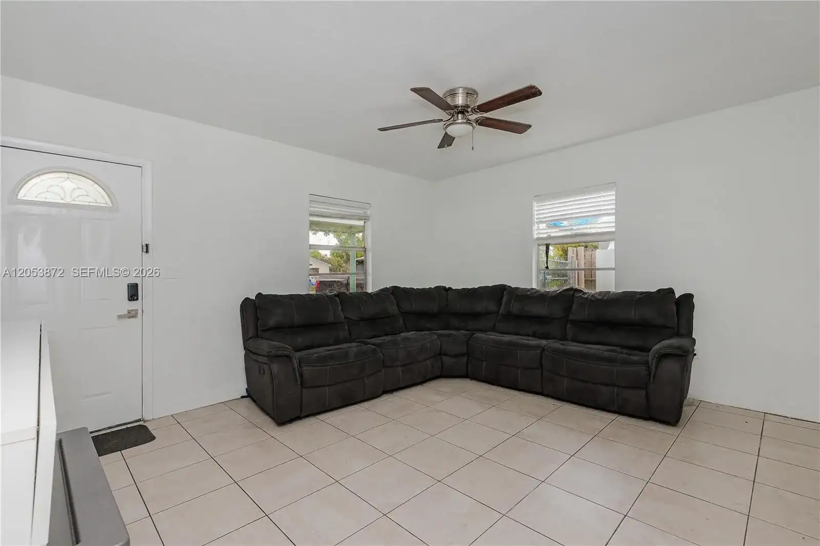 681 NE 1st Pl, Hialeah FL 33010 photo 5