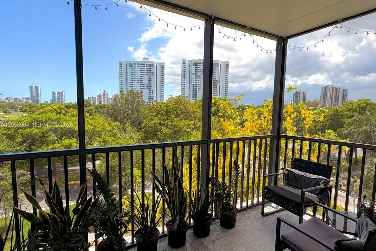 3475 N Country Club Dr # 603, Aventura FL 33180