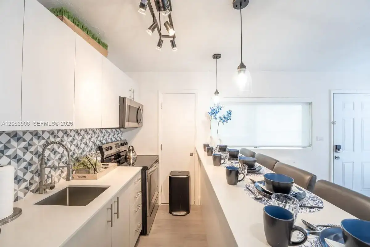 7830 abbott ave # 3, Miami Beach FL 33141 photo 4