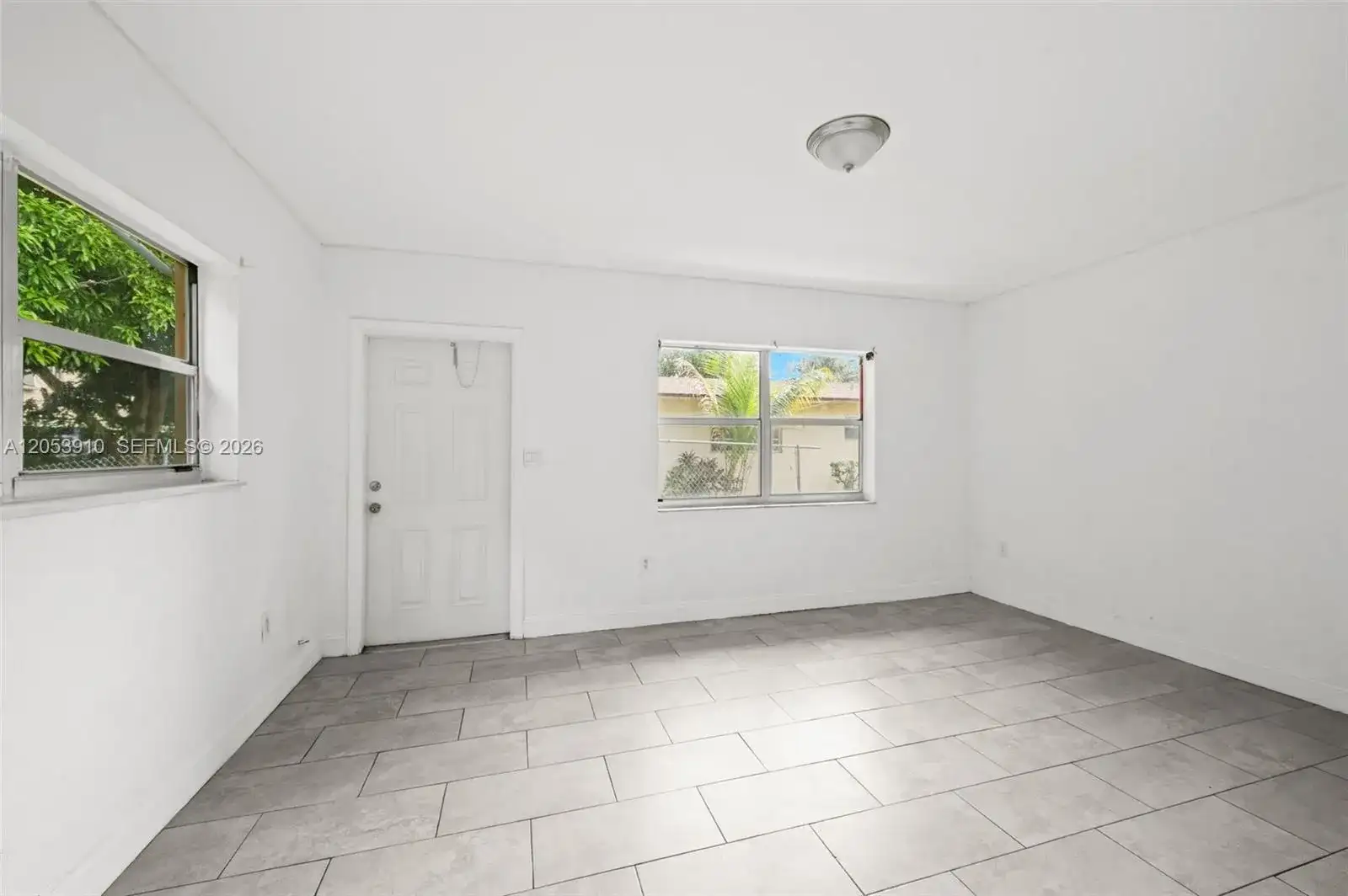 1429 NE 118th Ter, Miami FL 33161 photo 3