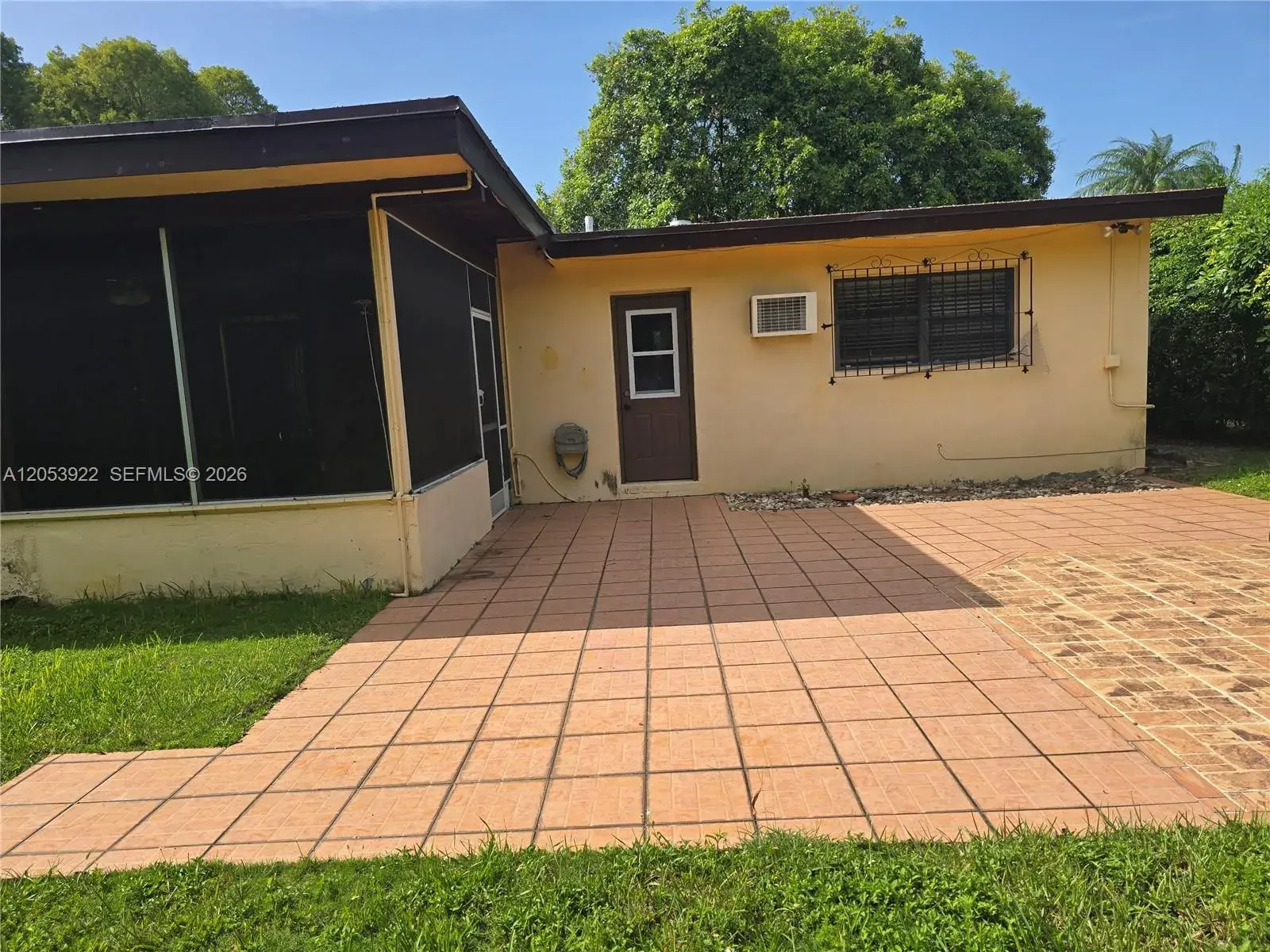 8920 SW 20th St, Miami FL 33165