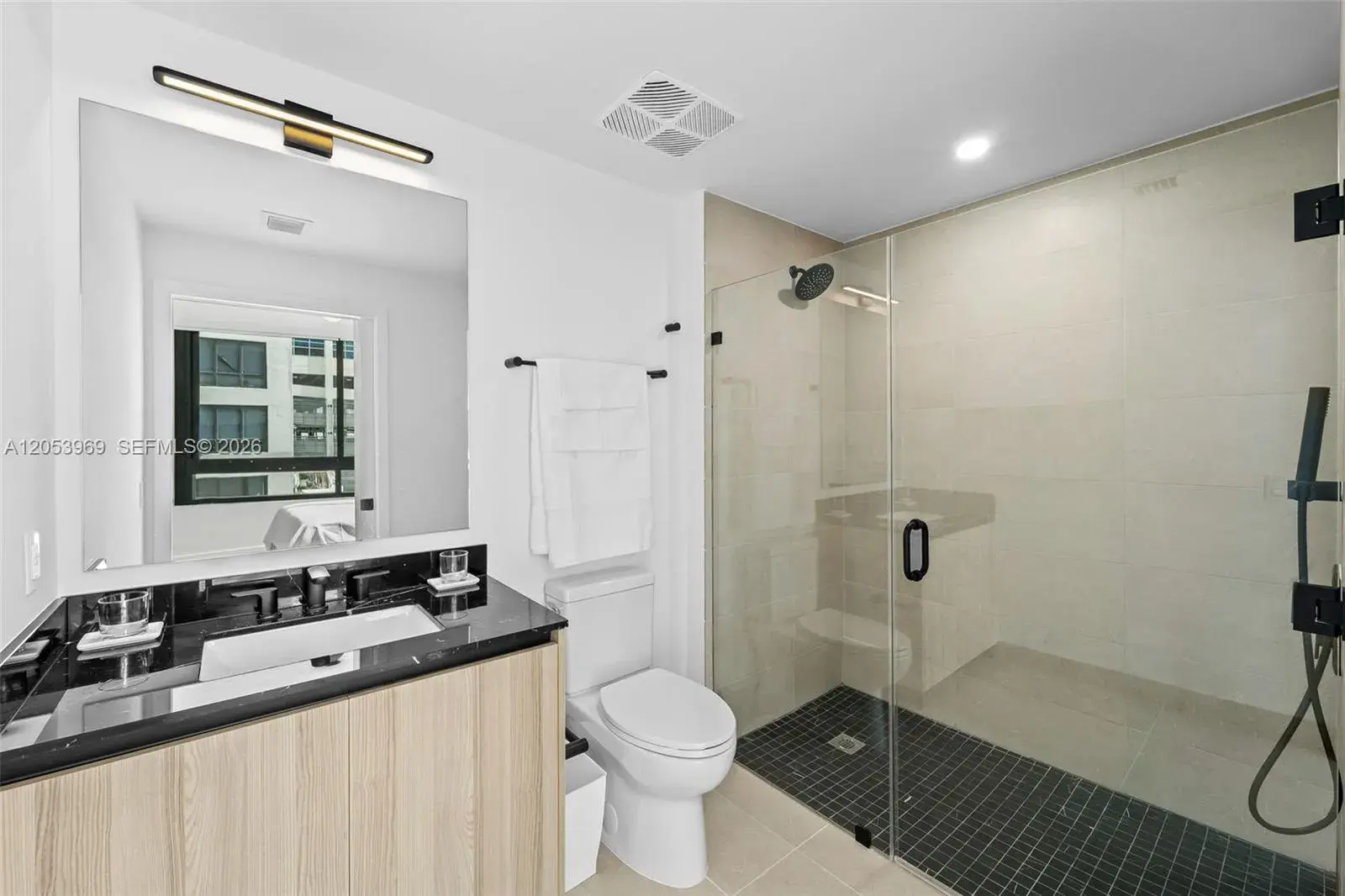 225 N Miami Ave # 912, Miami FL 33128