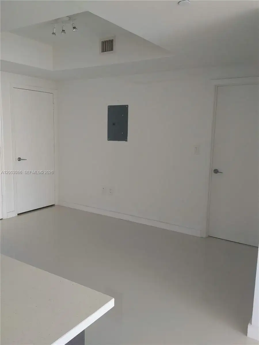 500 BRICKELL AVE # 3200, Miami FL 33131 photo 5