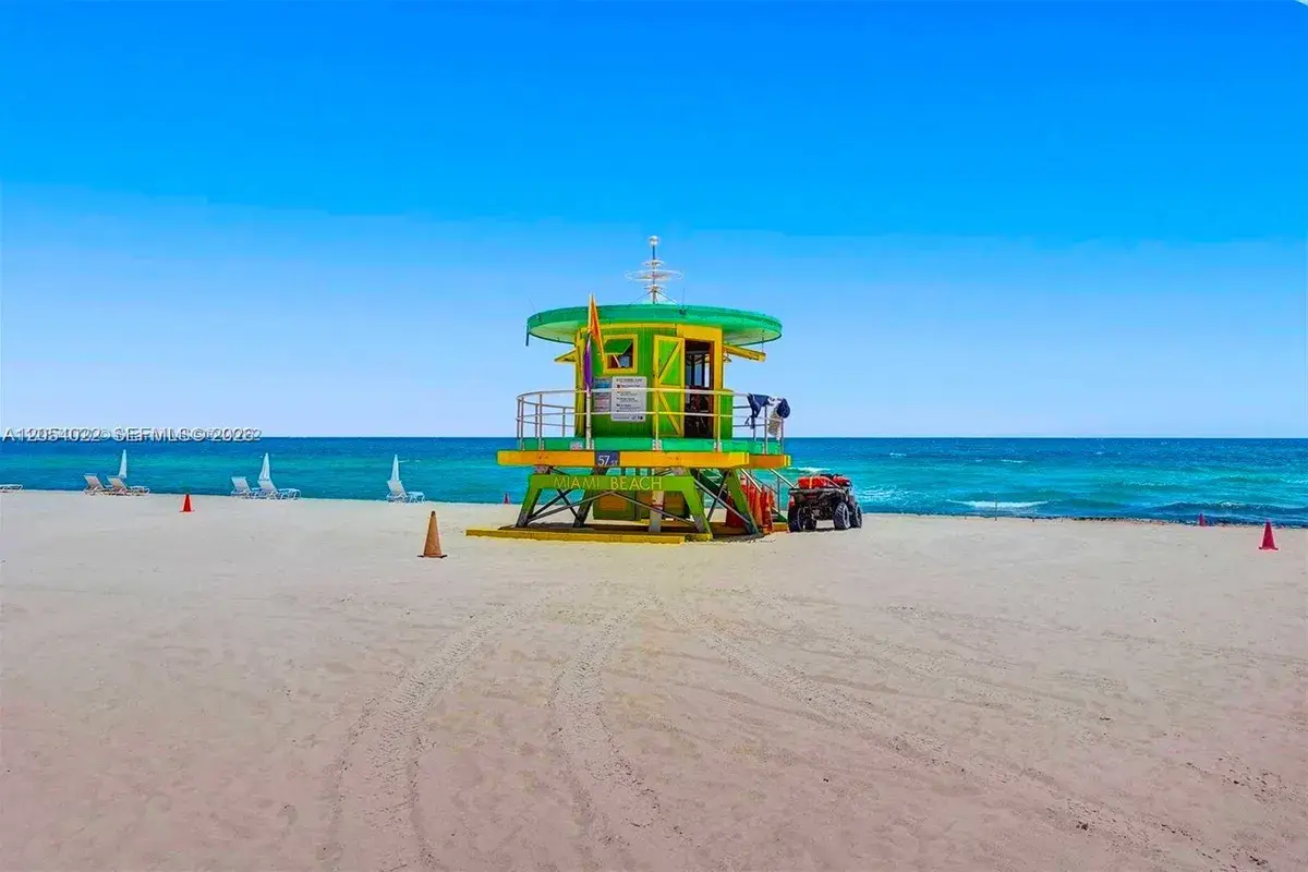 5700 Collins Ave # 10C, Miami Beach FL 33140
