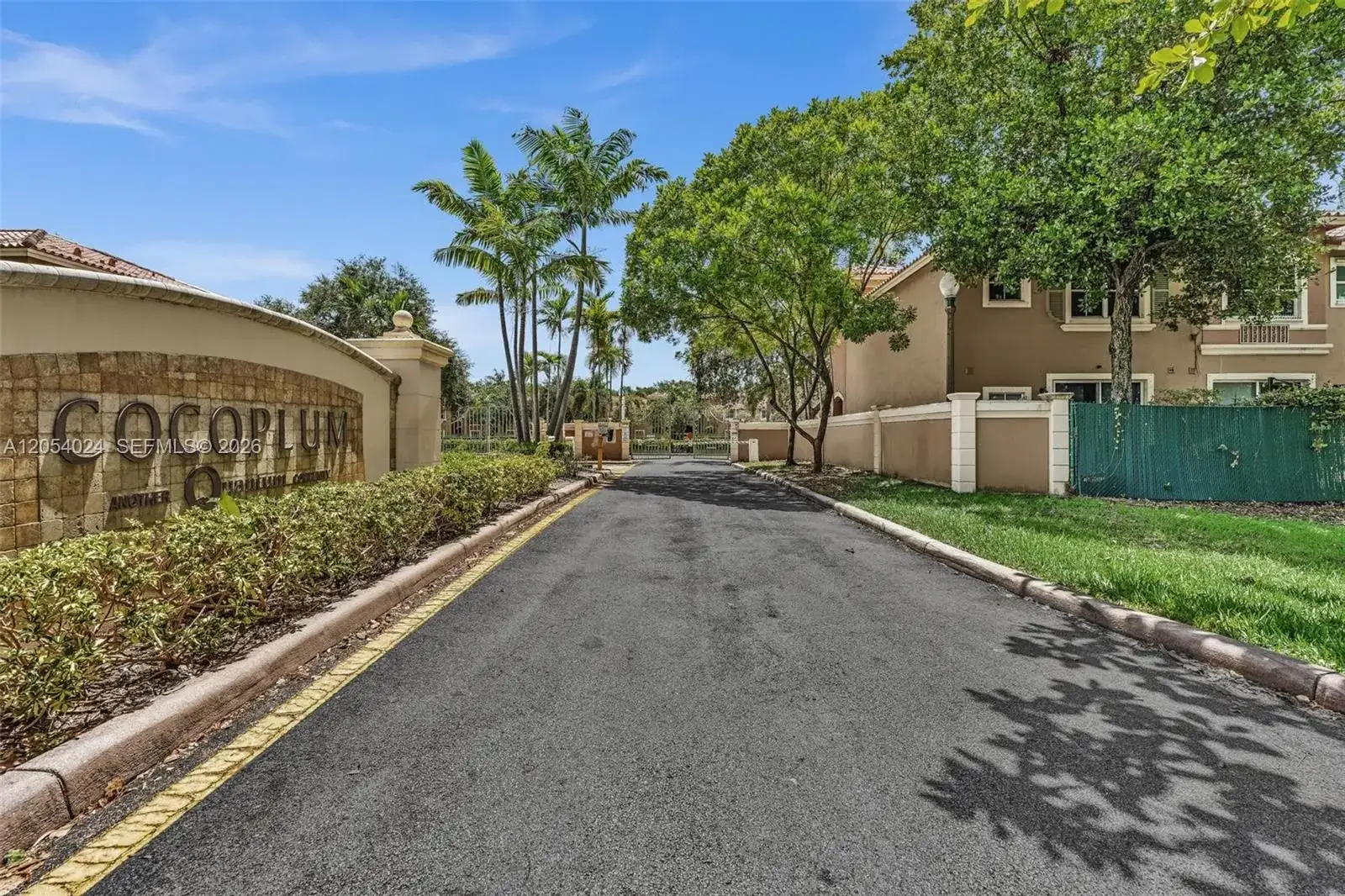 4978 White Mangrove Way E, Dania Beach FL 33312 photo 2