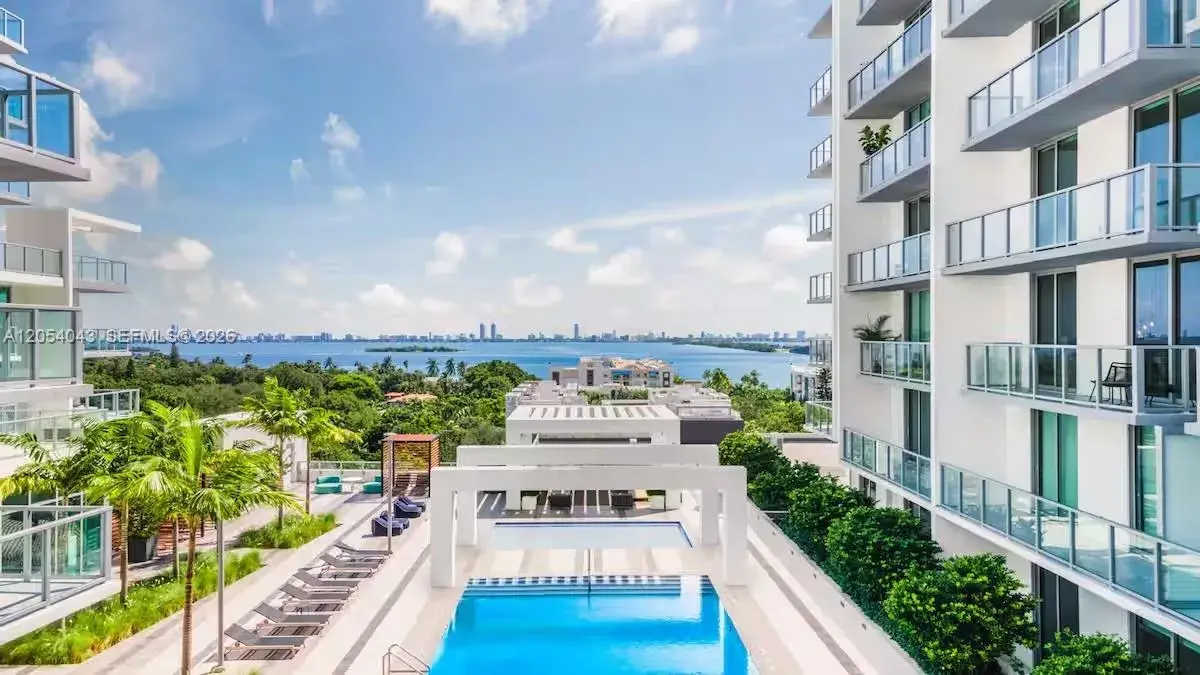 3900 Biscayne Blvd # 216, Miami FL 33137