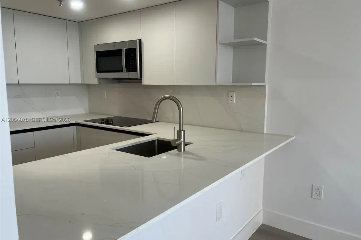 540 BRICKELL KEY DR # 1022, Miami FL 33131
