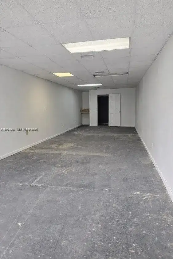 6051 Johnson St, Hollywood FL 33024 photo 2